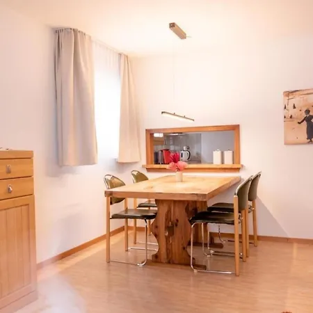 Apartment Chesa La Capriola *